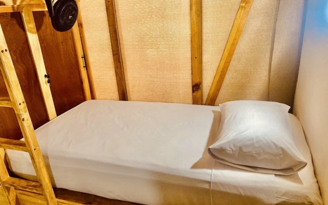 Hotel Capsula Vive Surf