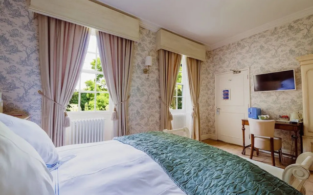 Hickman Hill Hotel