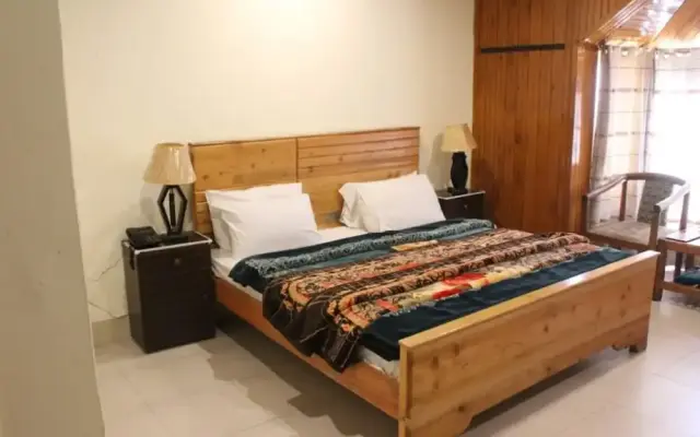 PinePark Lake Luxury Resort Naran