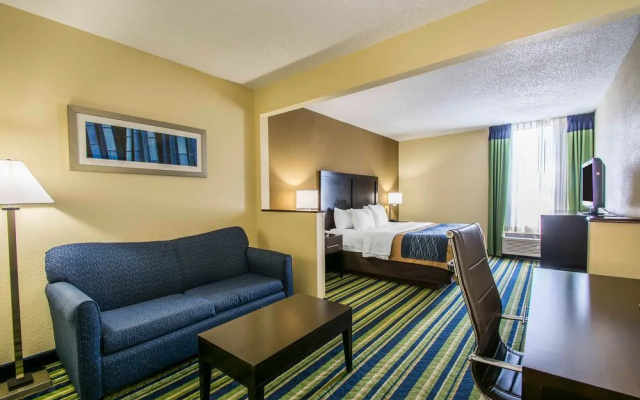 Comfort Inn & Suites Fl056 Hotel