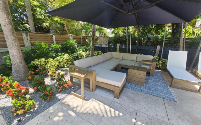 Duval Street Suite with pool