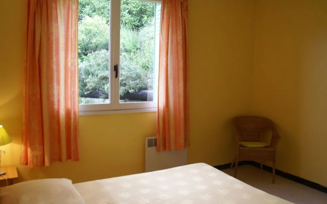 Beautiful Holiday Home in Bourdeaux with Hill View