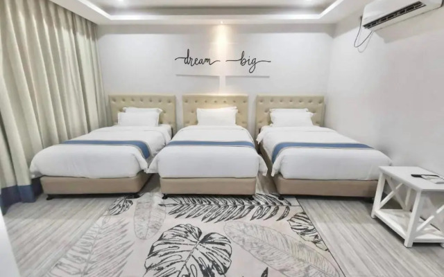 Hampton Suites