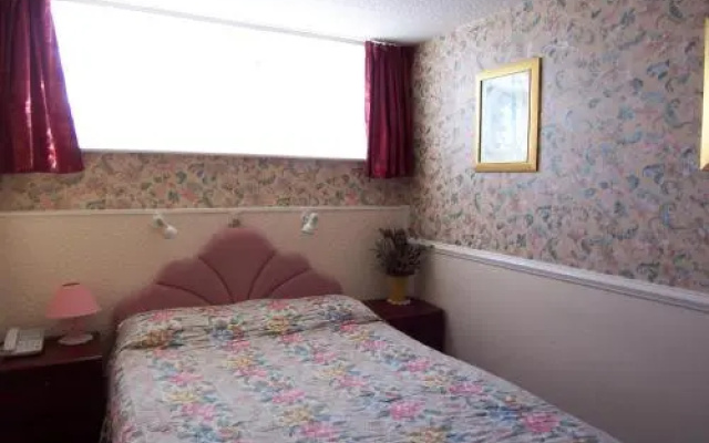 Old Lamb Hotel