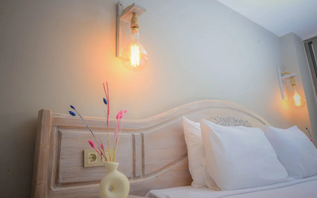 9 Alacati Boutique Hotel
