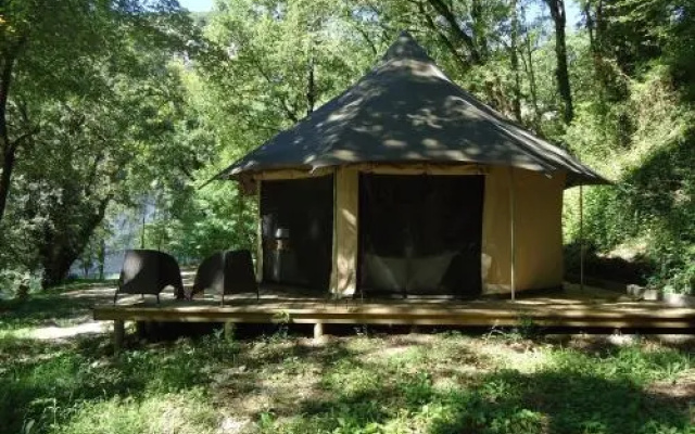 Prehistoric Lodge