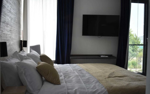 Sky Beach Aparthotel