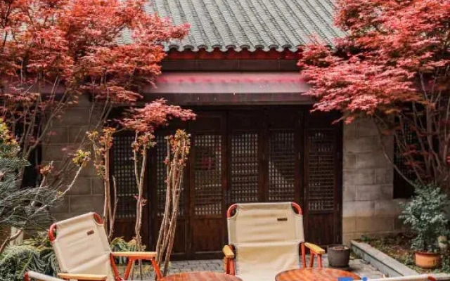 Luojia Tanhualin Garden Hotel