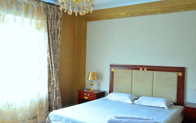 Отель «Готель Apartments»