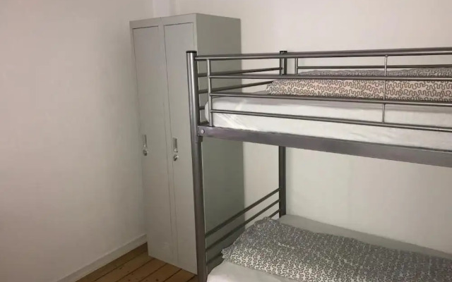 A&S Hostel Bonnerstr. 64