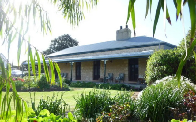 Robe House