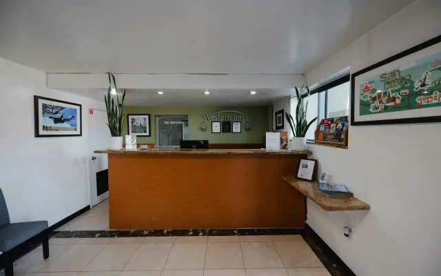 Old Town Western Inn & Suites