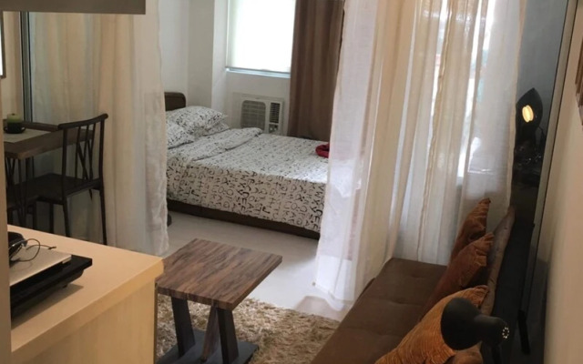 Azure 1BR Condo with Car Park by Nezpril