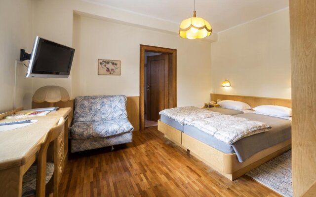 Hotel Ristorante Lewald Горнолыжный курорт Ортлер комната для гостей