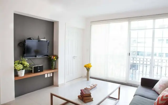Reforma Guest House