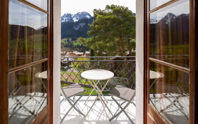 Alpine Apartment With Stunning Views