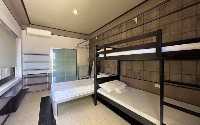 Tugsaw Resort
