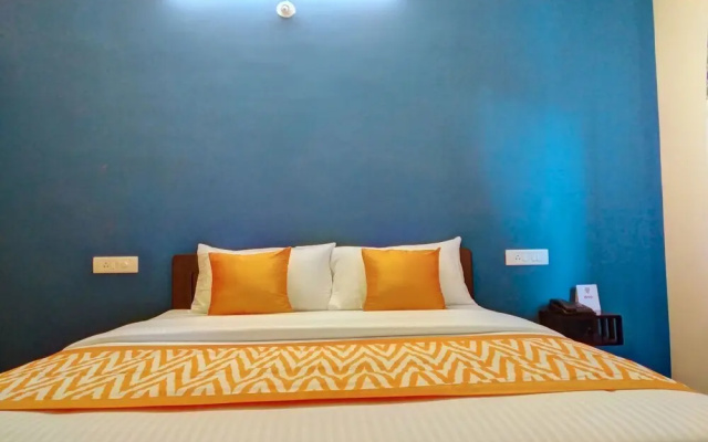Hotel 12 Degree West by OYO Rooms