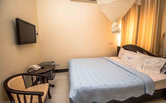 Innophine Hotel 790