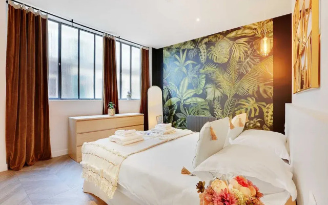 Spacious Apartment - 4br/10p - Place de la Republique