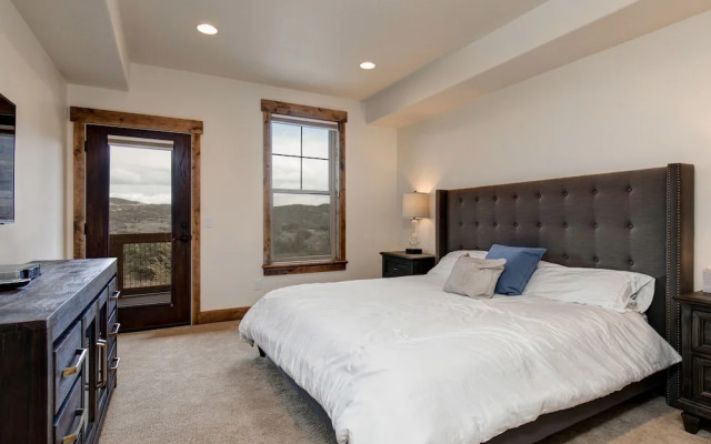 9855 N Vista Drive Condo Unit 101