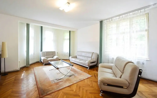 Pincio House