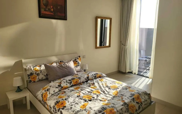 B411 Furnished Apartment With Maidroom