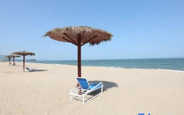 Xingfu Bay Seaview Apartment