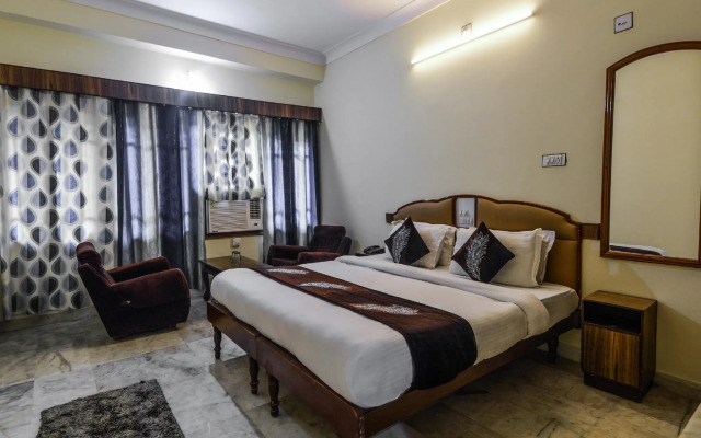 OYO 14814 Hotel Vinayak