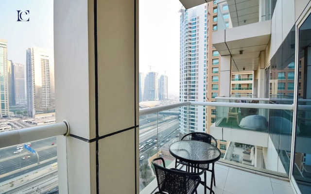 AST - Modern studio flat with balcony