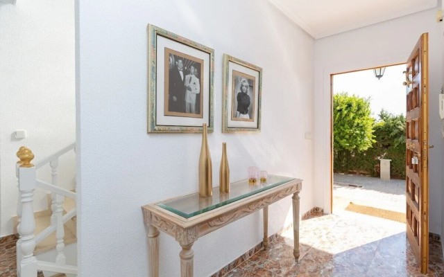 Fidalsa Grand White House
