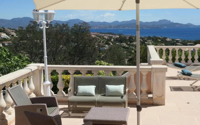 chambre d'hôte, vue mer exceptionnelle, à 5 minutes de la mer