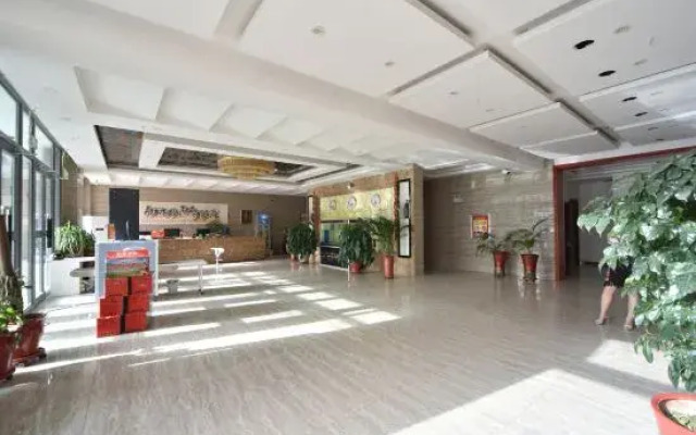 Ruoqiang Galaxy Hotel