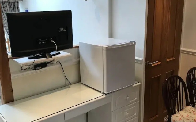 Vane House Apartment