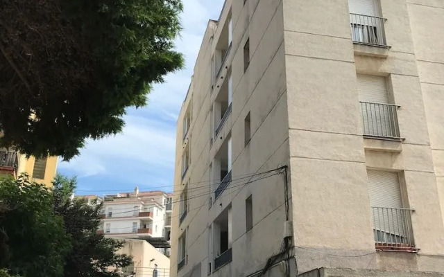Economy Apartments