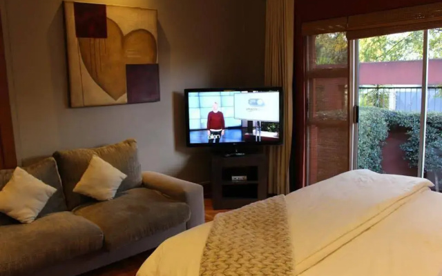 Saffron Guest House