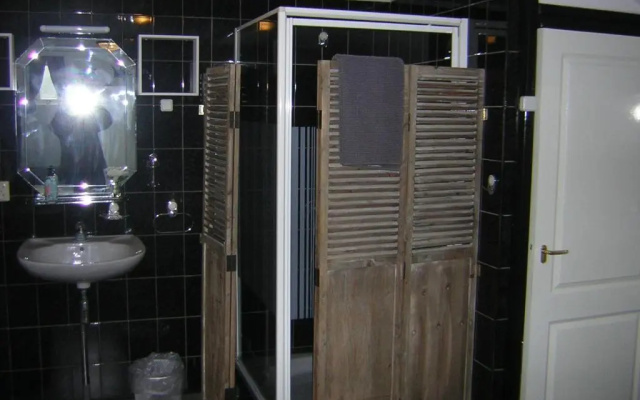 Prive tuinhuis B&B Elly