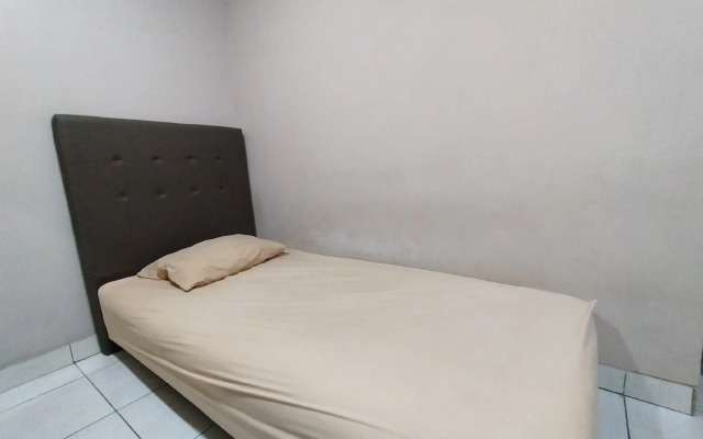 OYO 3248 Vision Residence Karawang