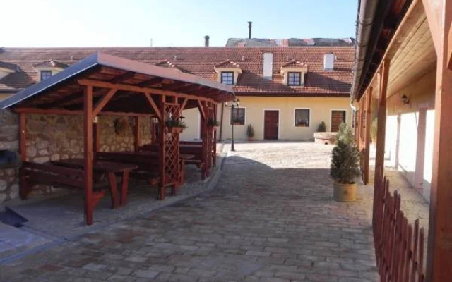 Zámecký penzion Rotunda