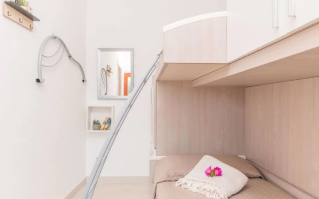 House Lidia Porto Istana