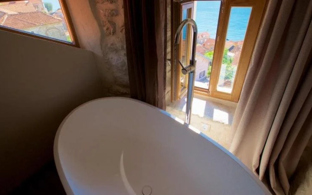 Monte Bay Retreat - Adult Only