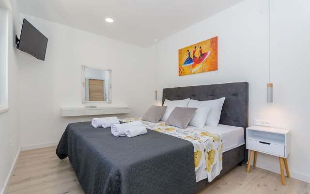 Apartments Lanterna Hvar