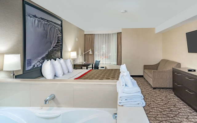 Quality Inn Crestview I-10 Eglin AFB Area