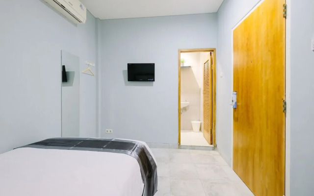 Lopi Hotel