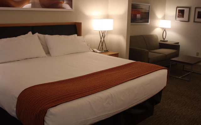 Holiday Inn Express Munising-Lakeview by IHG