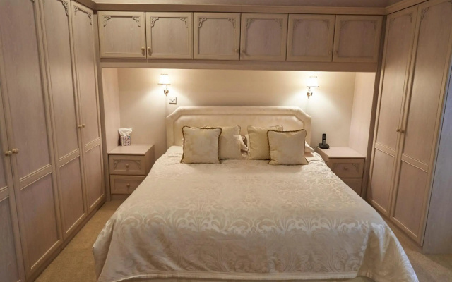 Hempstead House Hotel