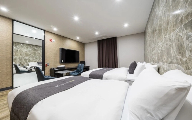 Yangju JS Hotel