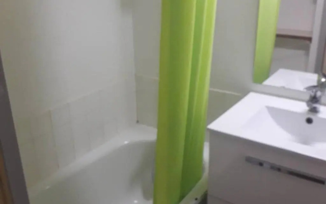Appartement Arette, 1 pièce, 4 personnes - FR-1-602-70