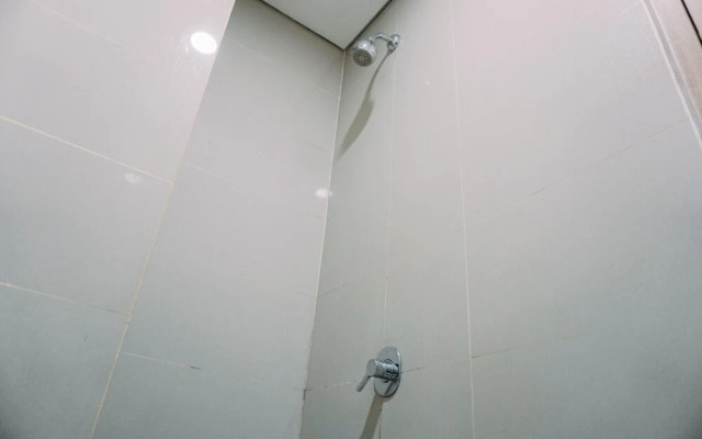 Homey Living And Comfy Studio Apartment At B Residence
