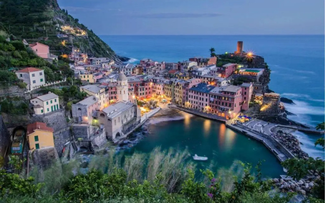 ALTIDO Lovely Apt for 2, with Terrace in Vernazza